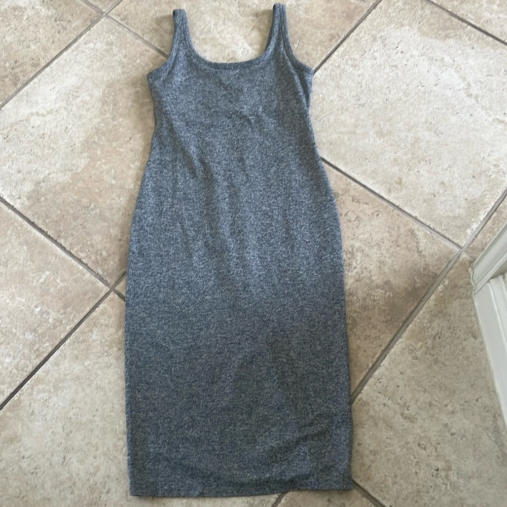 Vuori Gray Midi Dress
